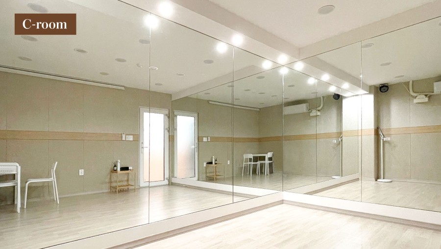 C room(다목적홀)